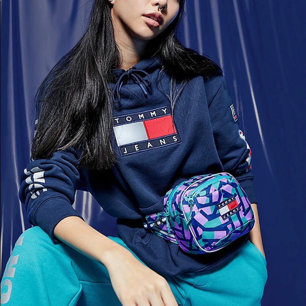 Tommy Jeans SPORT TECH MULTIPRINT FANNY PACK